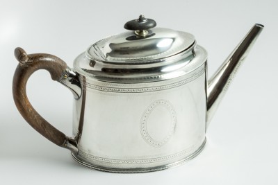 Hill-Stead Silver Bateman teapot wood handle